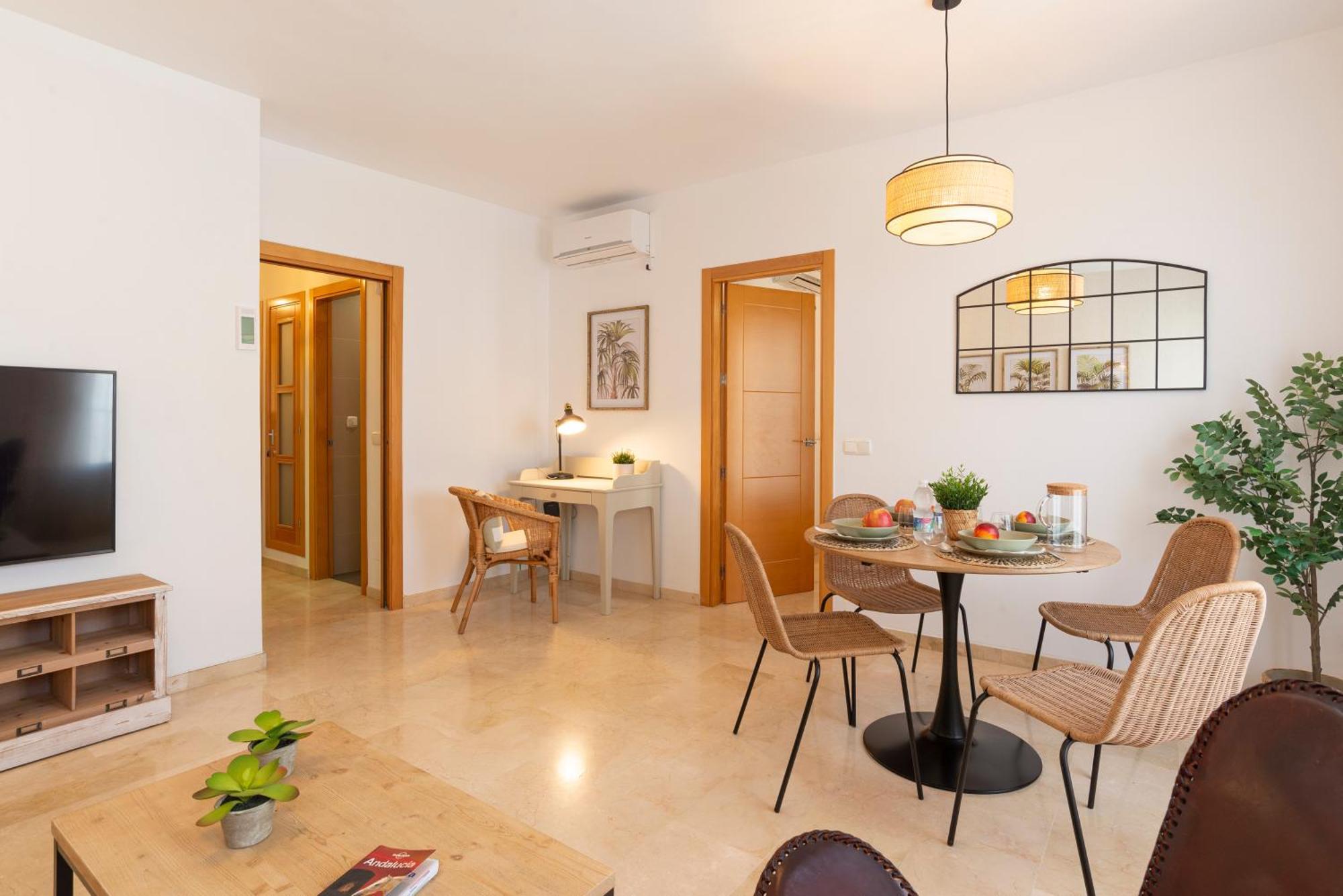 Apartment & Pool In Malaga City Center Extérieur photo